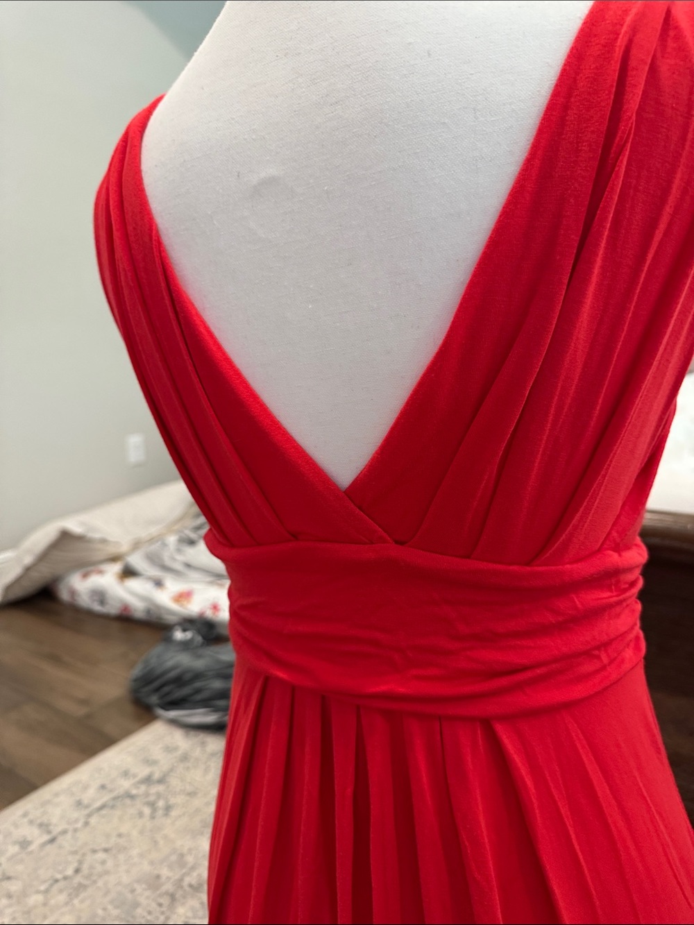 Tart V-Neck Red Sleeveless Prom Gown - Picture 3 of 5